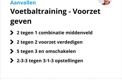 Voetbaltraining met voorzet